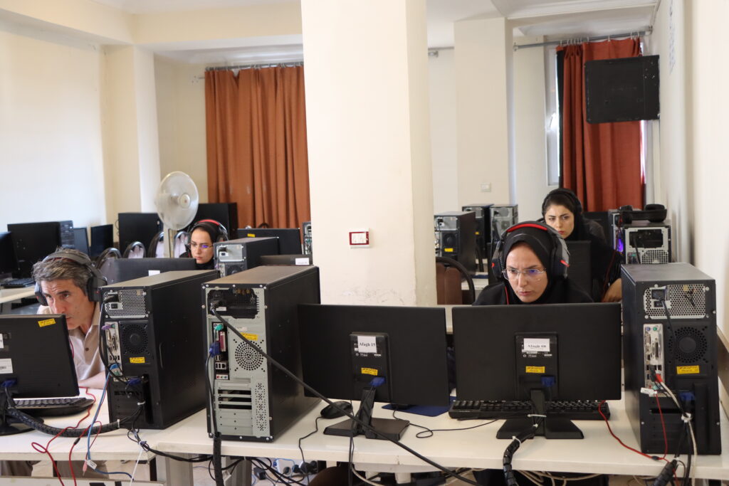 Students working in the Afagh computer lab